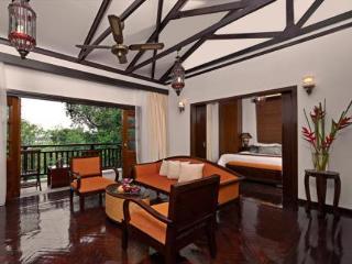 Sun Yi Villas PENANG Luaran gambar